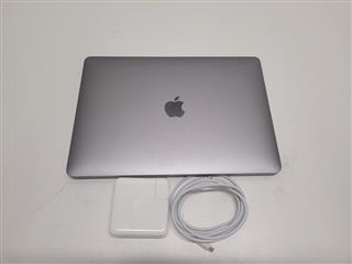 APPLE MACBOOK AIR A2337 M1 3.20GHz 16GB 256GB SSD - OSX Ventura Batt Cycle: 4